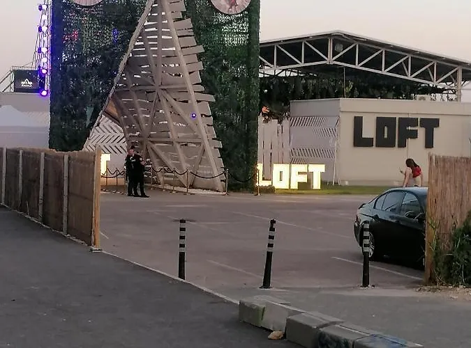 De Silva Moon * Mamaia